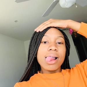 Meet your Posher, Erica